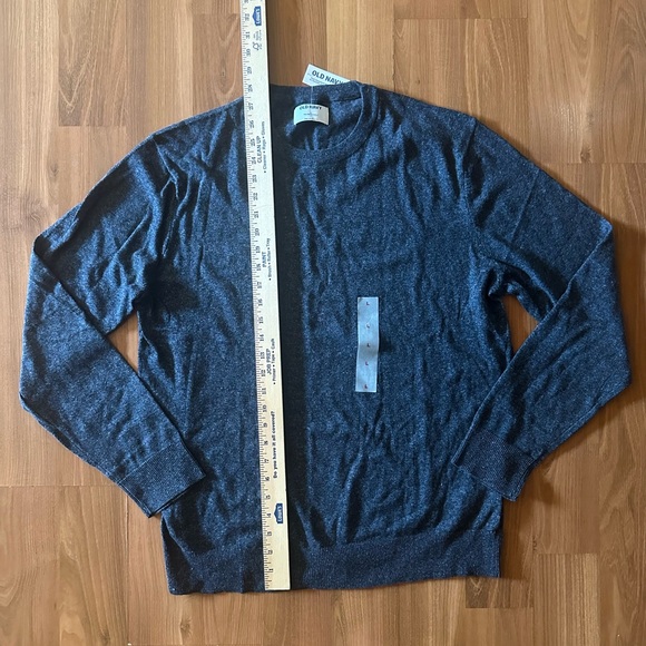 NWT Old Navy Sweater size L π - Picture 4 of 6